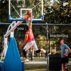 basketball player dunking the ball